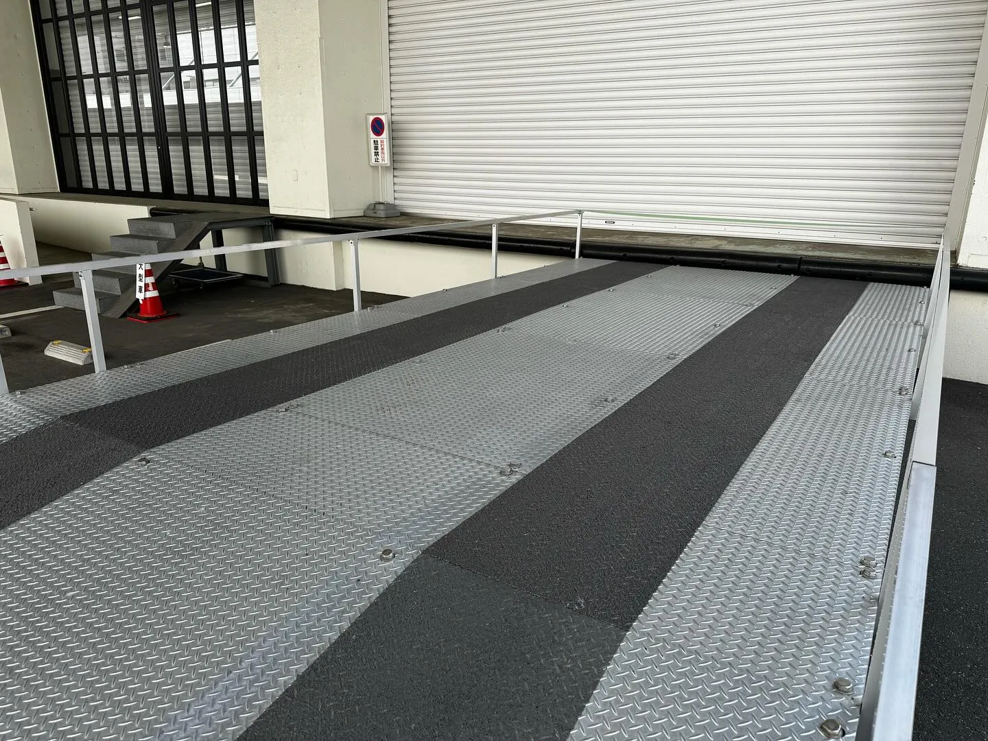 「住まいの外装をピカピカに！GW明けに戸建ての塗り替えで輝き...