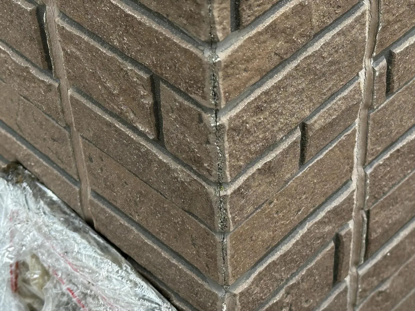 株式会社みやびの梅雨前の外壁チェックポイント