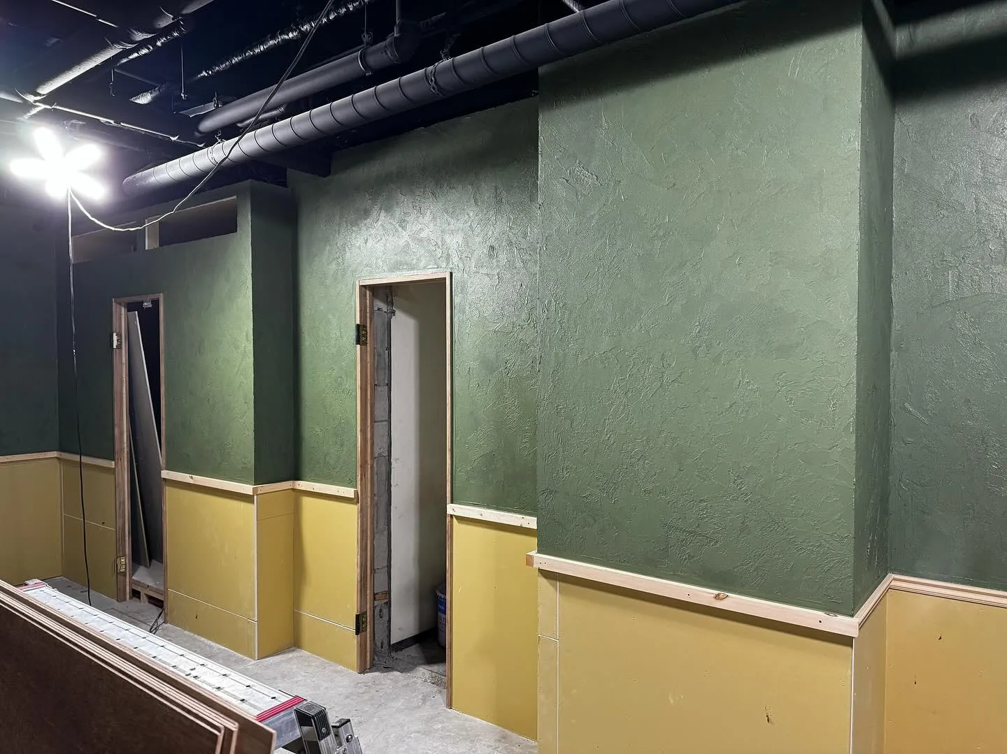 夏のクール外壁塗装特集＆求人情報