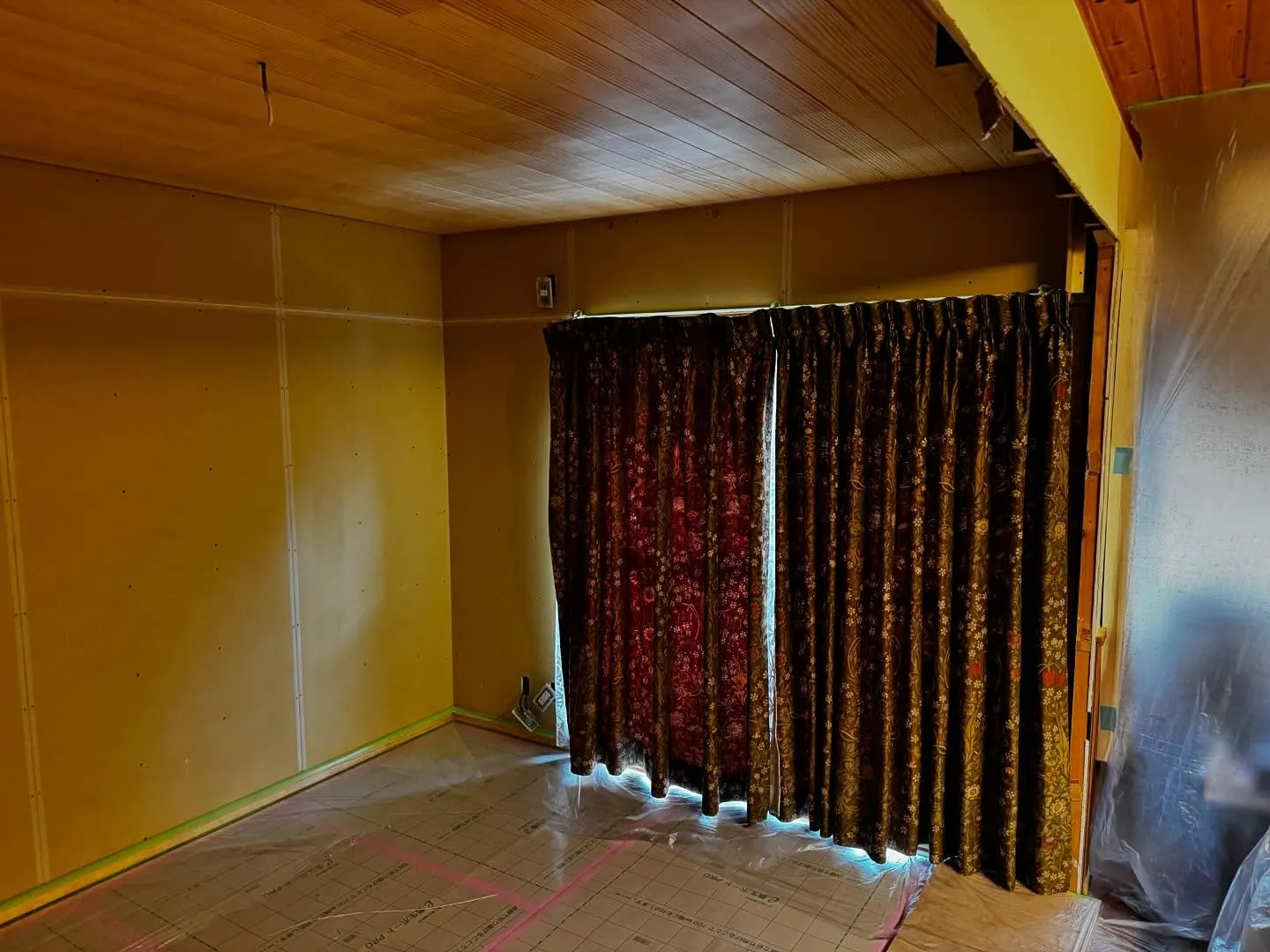 アンションの内装壁を左官仕上げ‼️