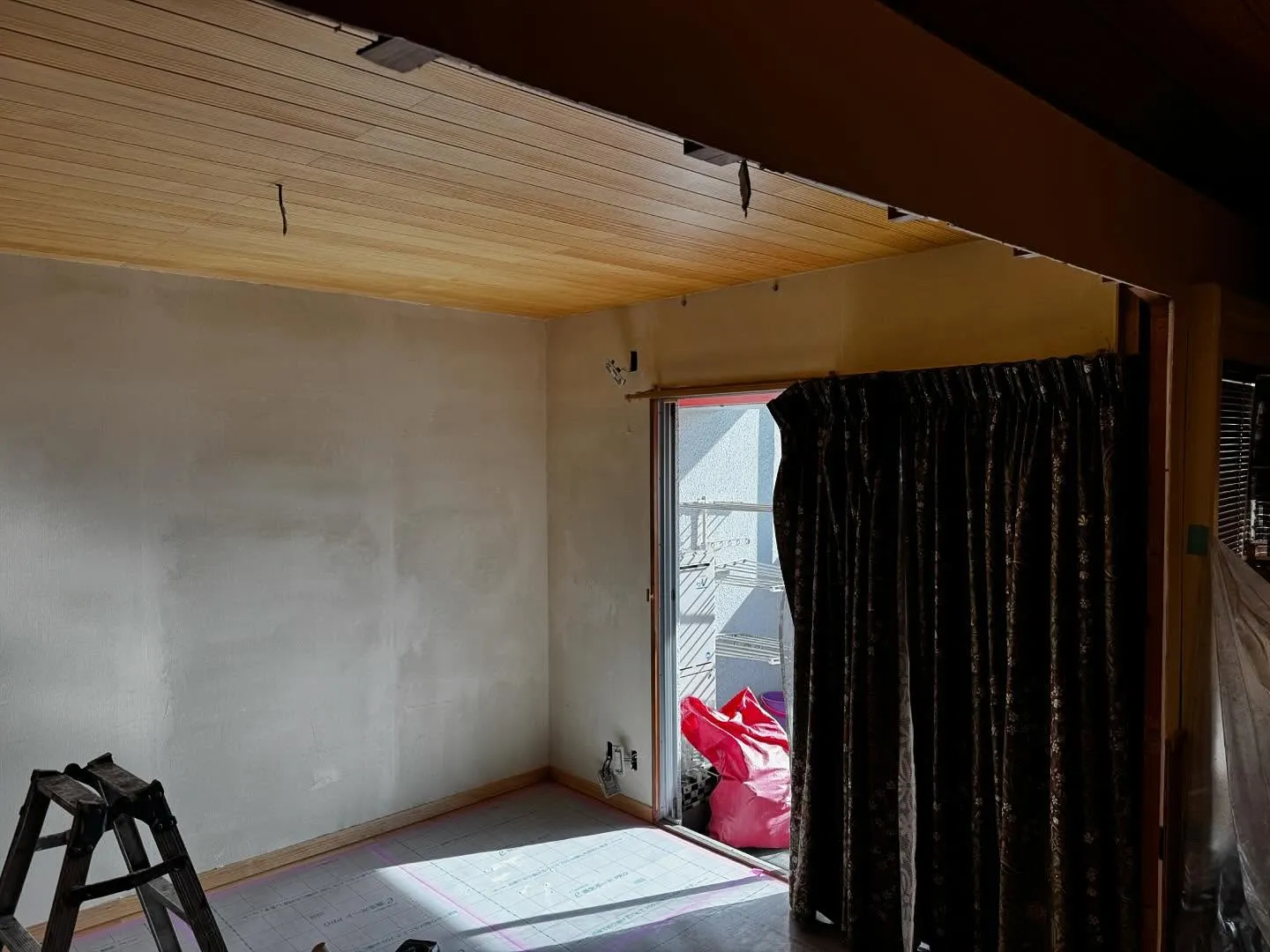 アンションの内装壁を左官仕上げ‼️